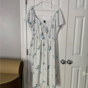 SHEIN White Floral Midi Dress